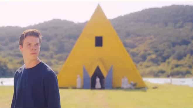 The yellow temple in Midsommar festival movie