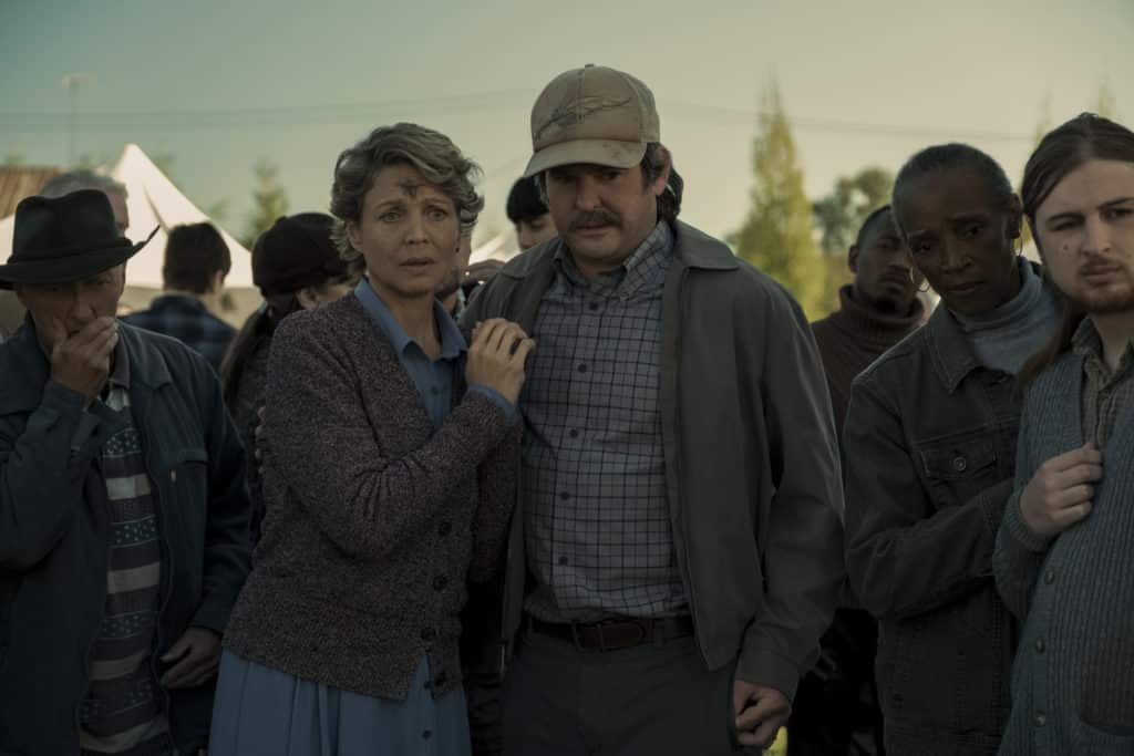 KRISTIN LEHMAN as ANNIE FLYNN and HENRY THOMAS as ED FLYNN